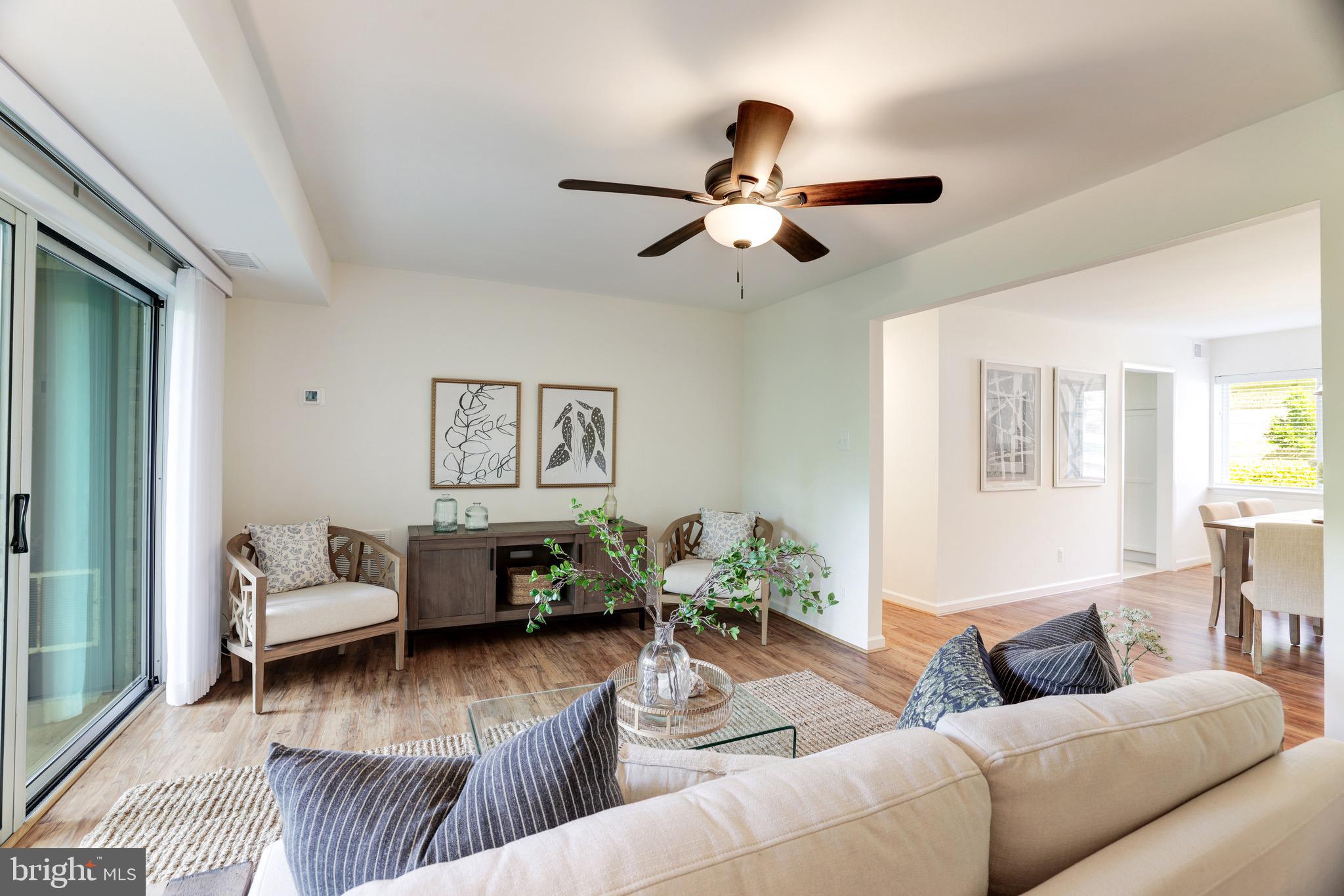 VANTAGE HILL - Residential