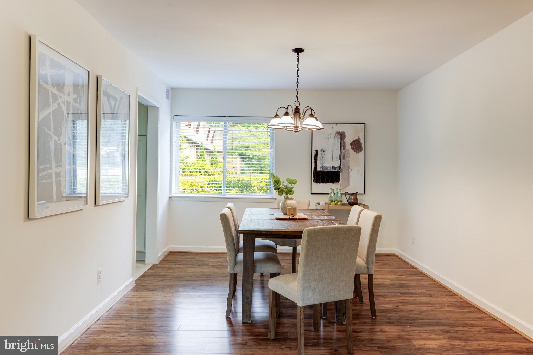 VANTAGE HILL - Residential