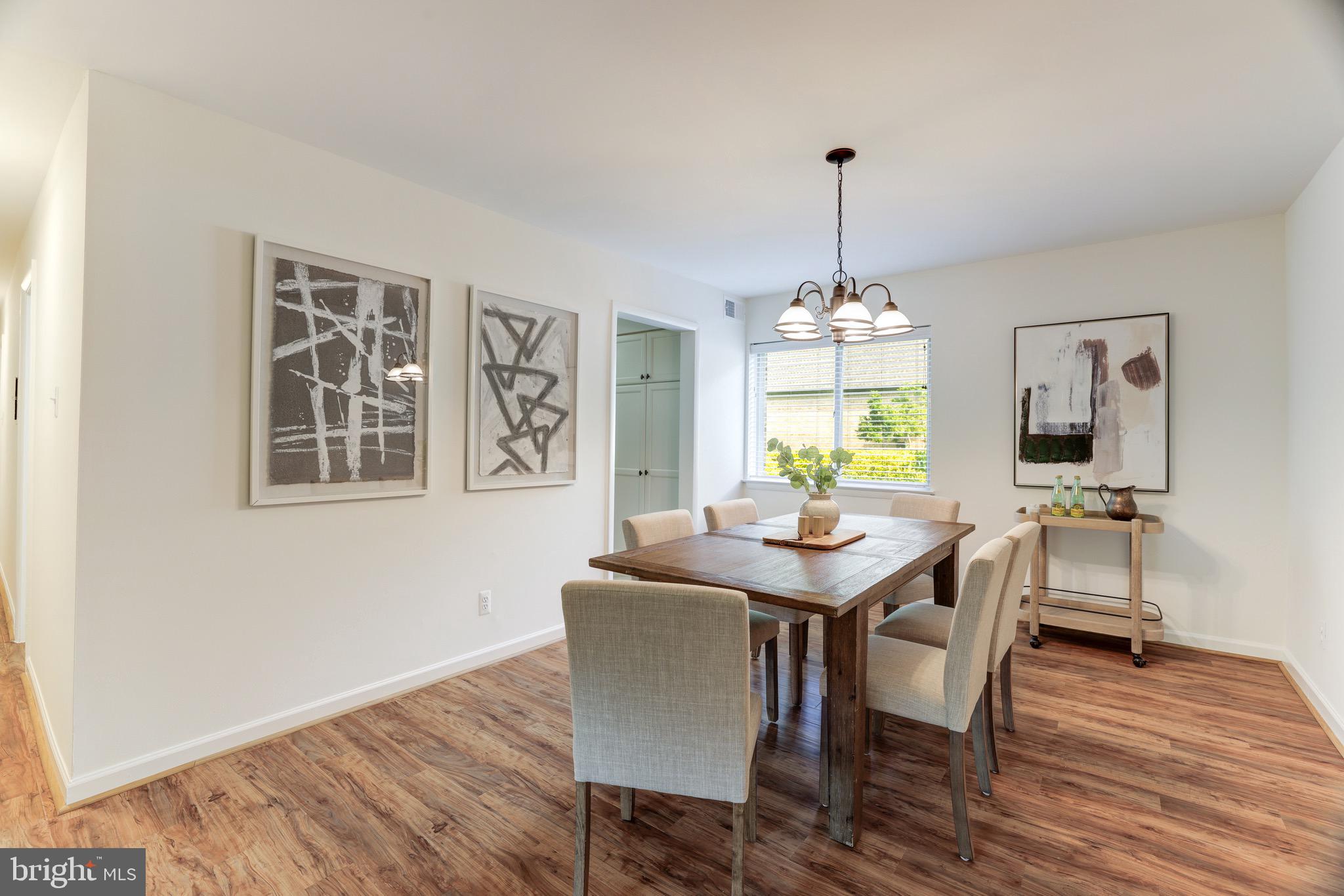 VANTAGE HILL - Residential