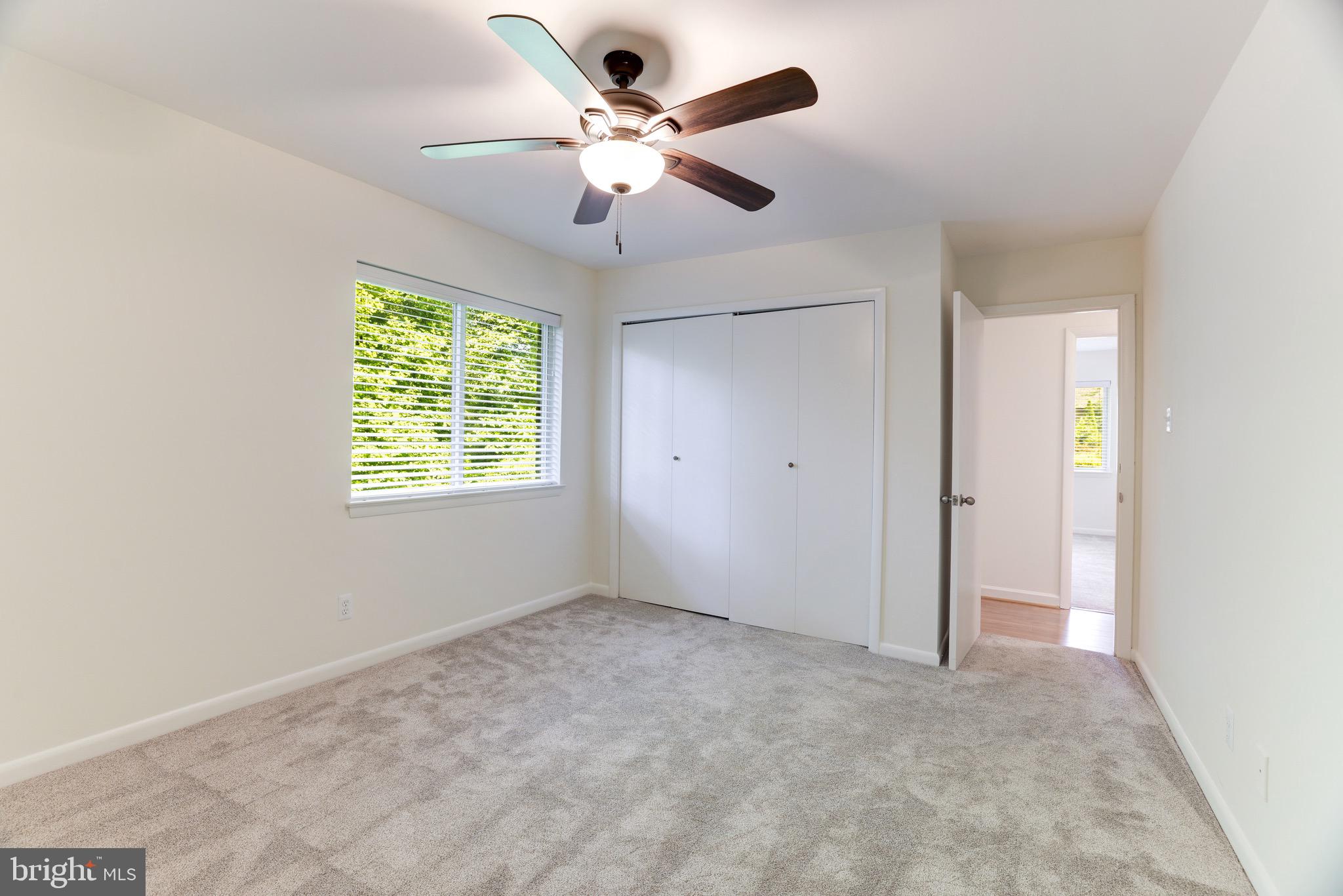 VANTAGE HILL - Residential