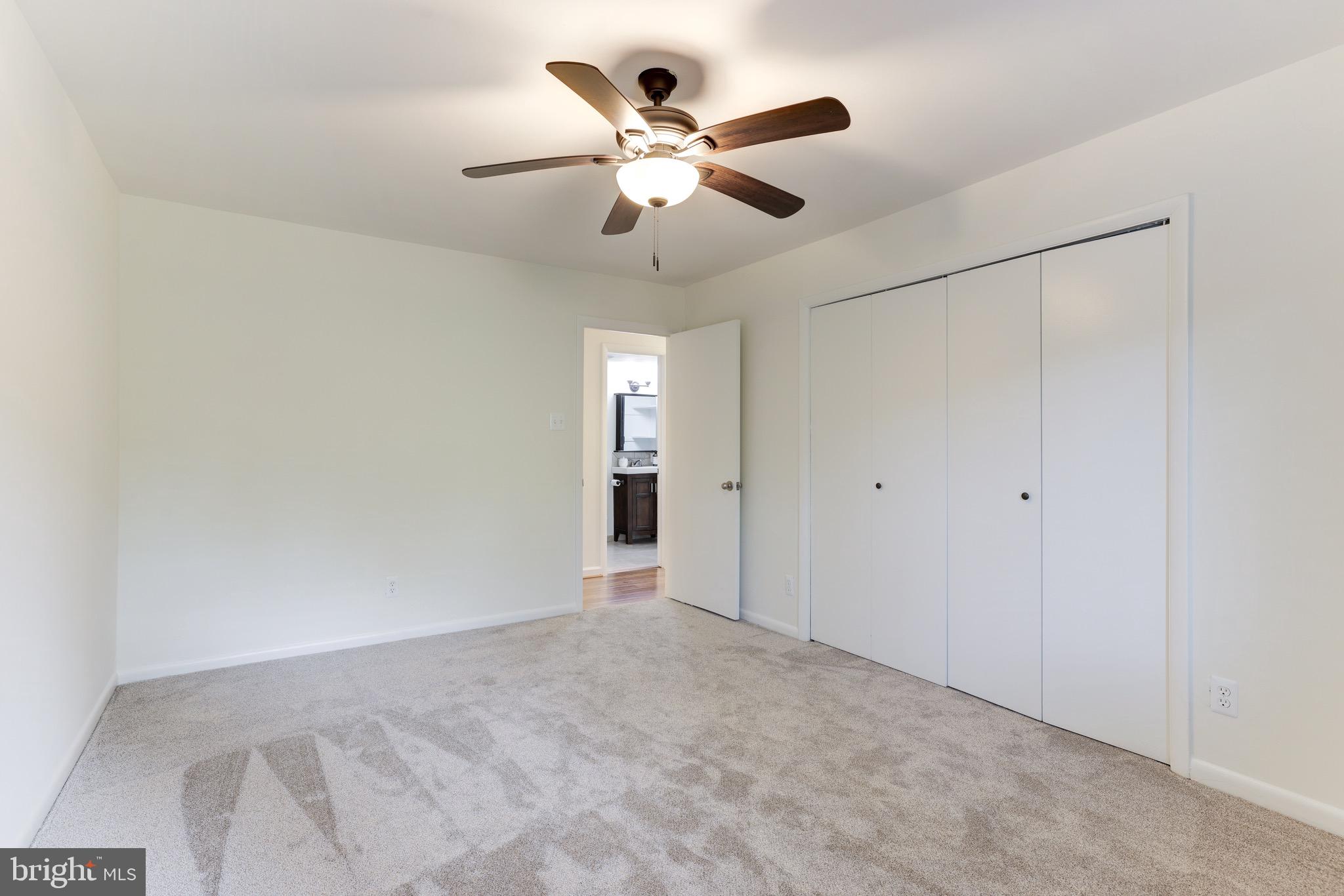 VANTAGE HILL - Residential