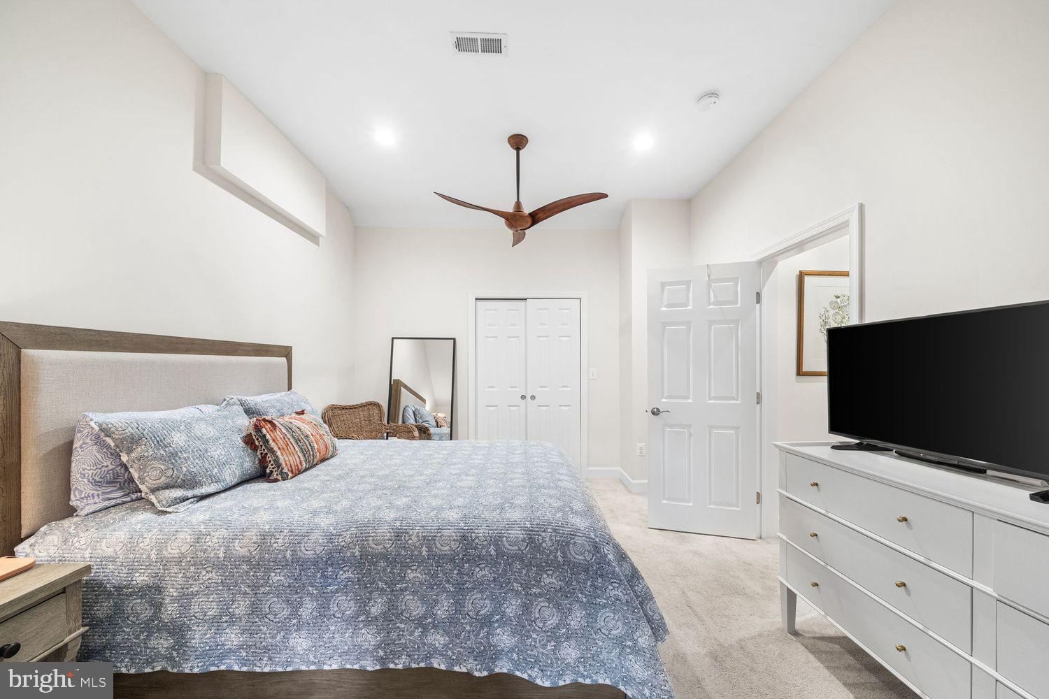 FAIRLINGTON ARBORS - Residential