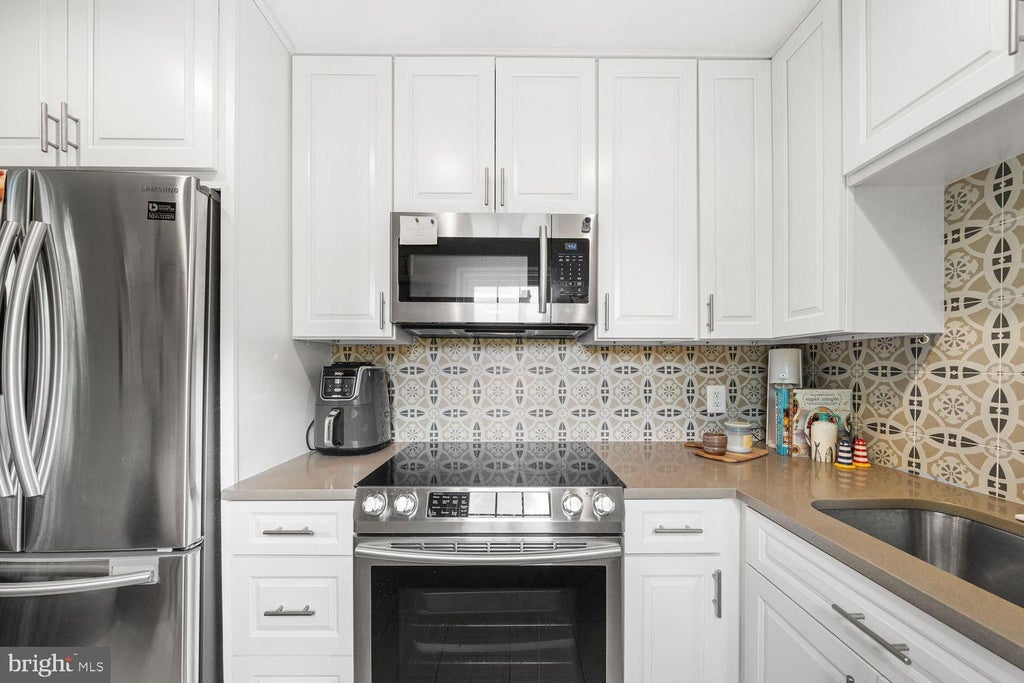Photo of 4520 36th Street S #B2, ARLINGTON, VA 22206 (MLS # VAAR2074022)