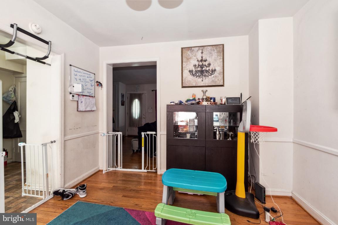 WOODBOURNE HEIGHTS - Residential