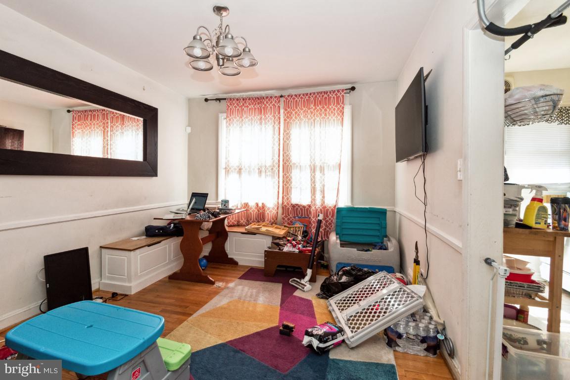 WOODBOURNE HEIGHTS - Residential