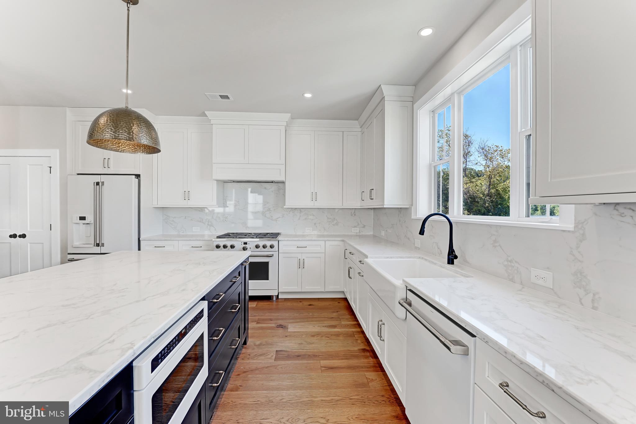 SAWMILL COURT - Residential