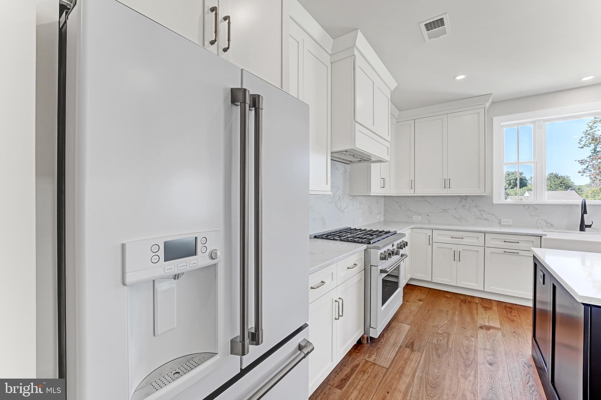 SAWMILL COURT - Residential