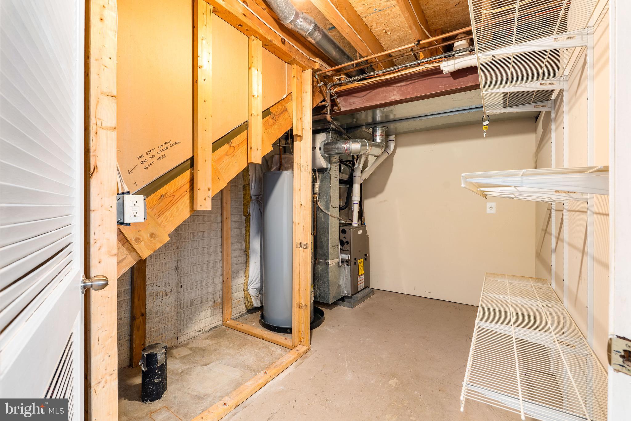 HARFORD TOWN - Residential