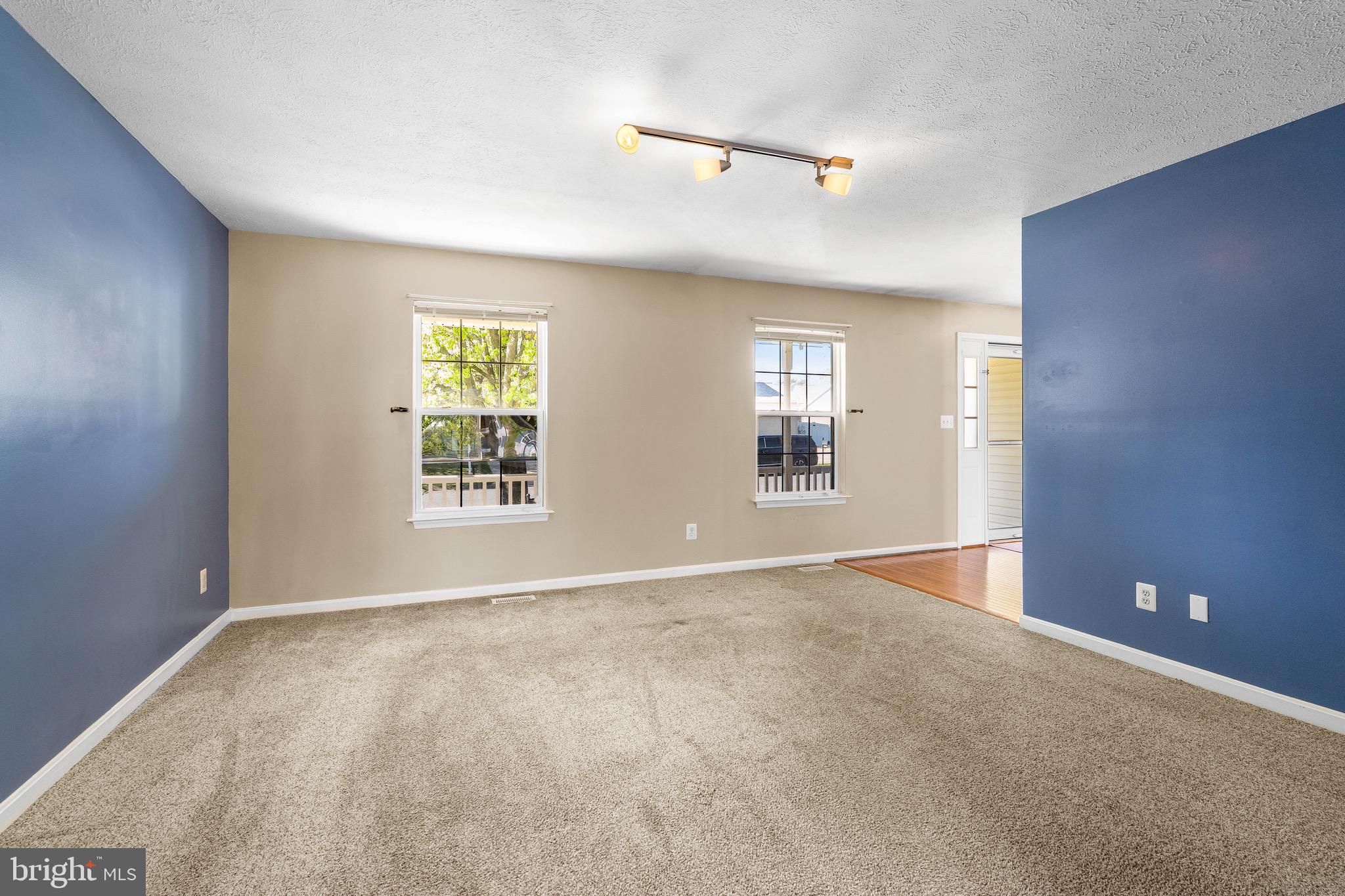 HARFORD TOWN - Residential