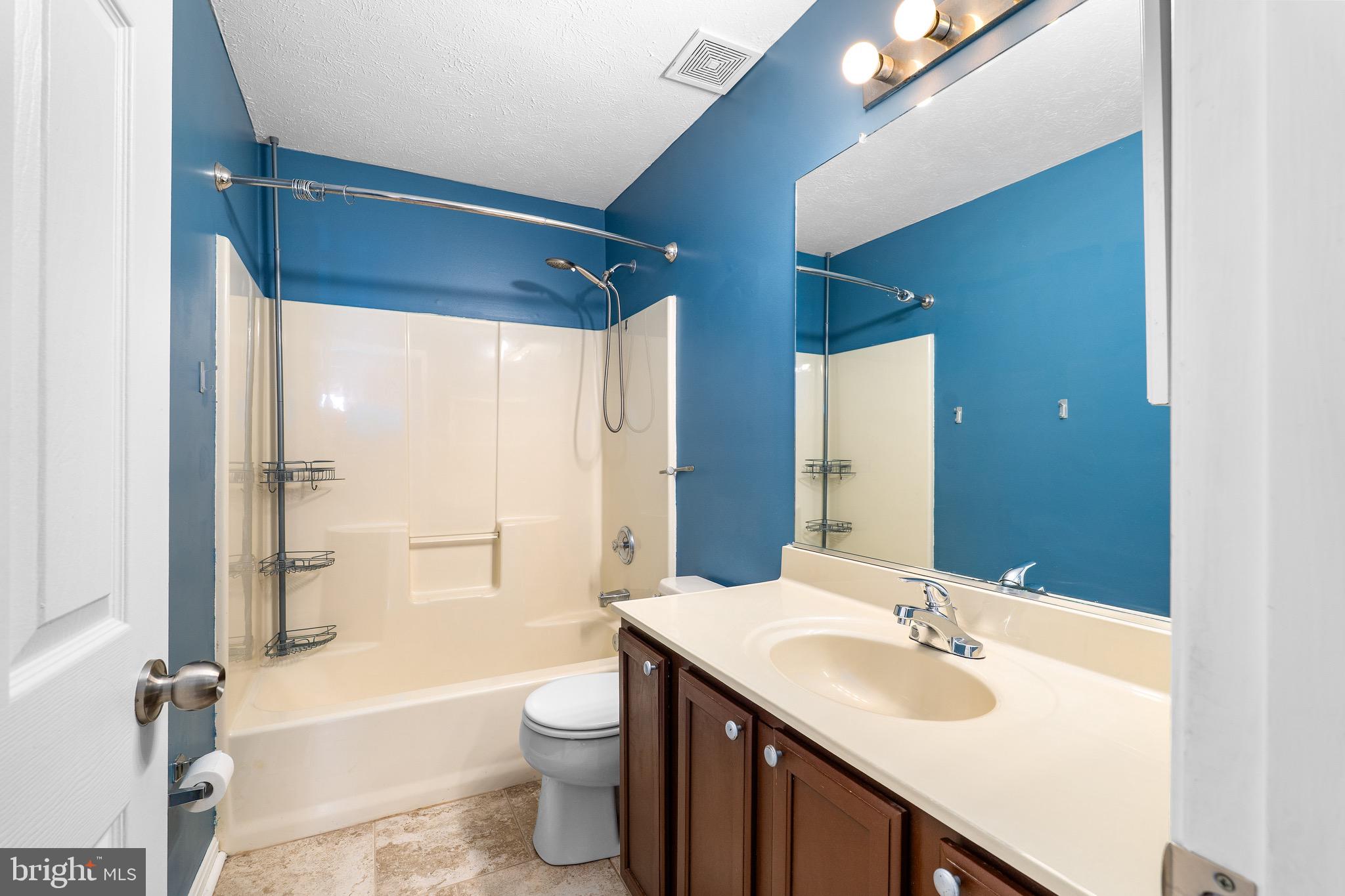 HARFORD TOWN - Residential