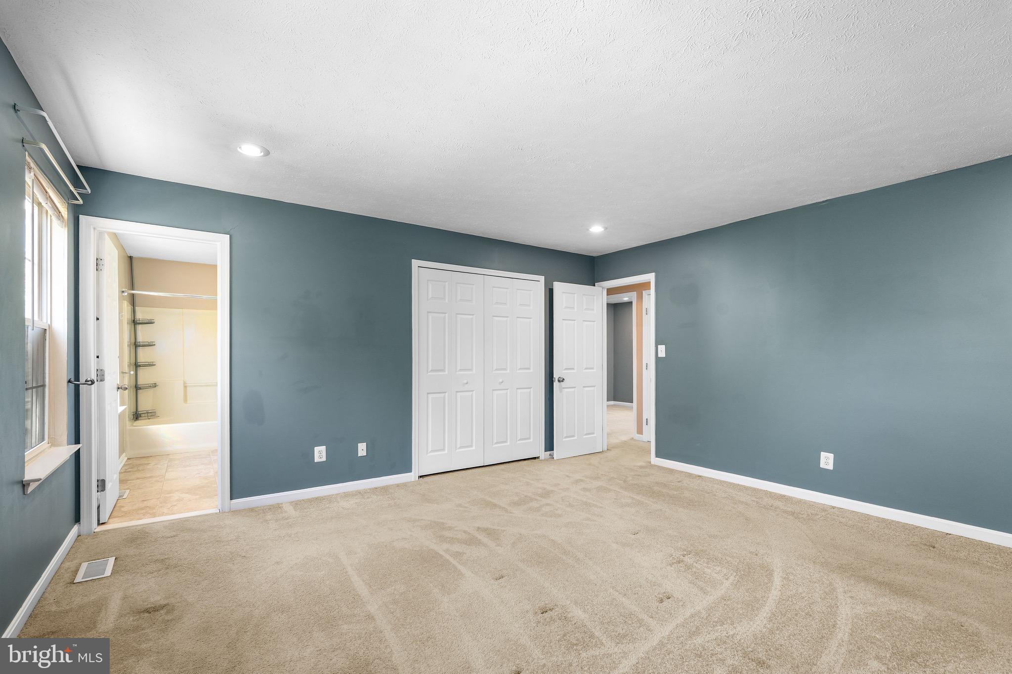 HARFORD TOWN - Residential