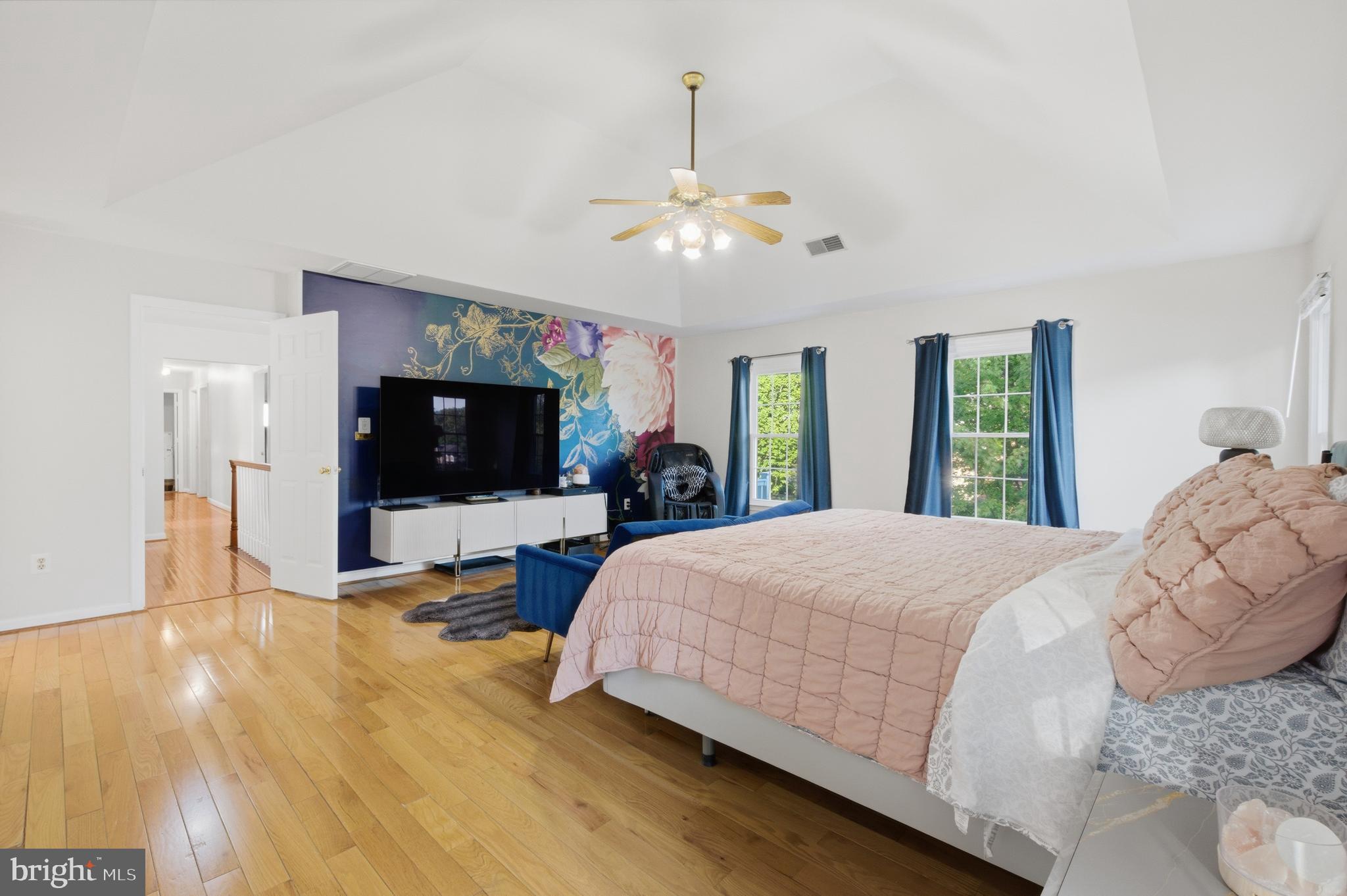 CROSSPOINTE - Residential