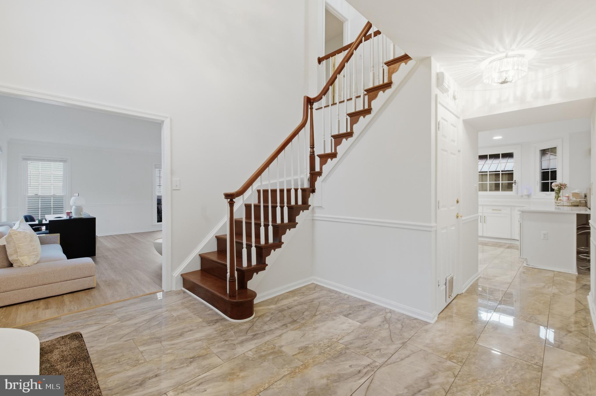 8619 OAK CHASE CIRCLE