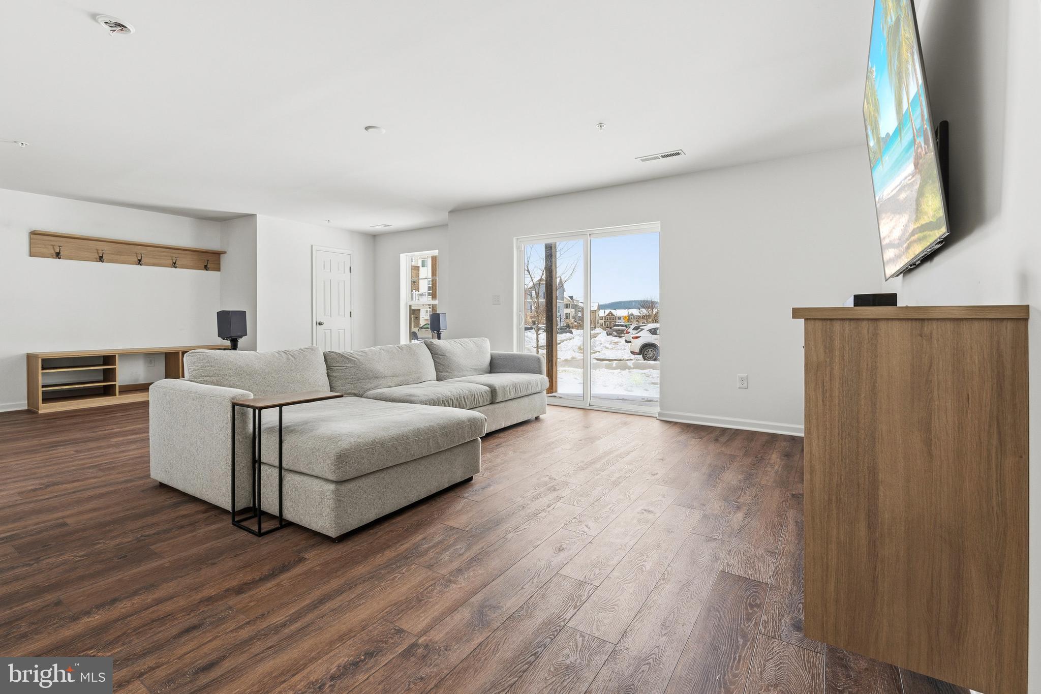 JEFFERSON PLACE - Residential