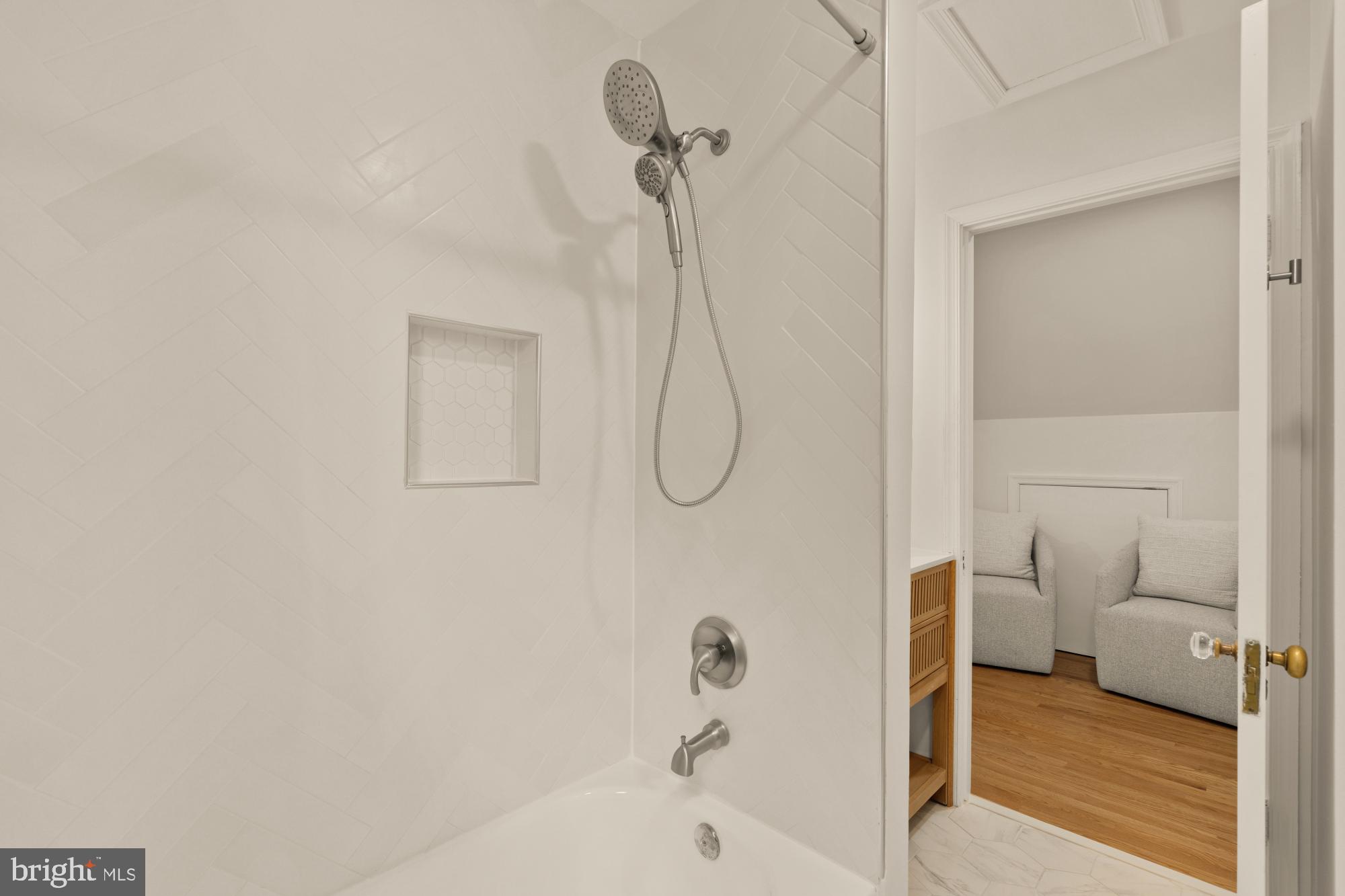 GLENBROOK VILLAGE - Residential