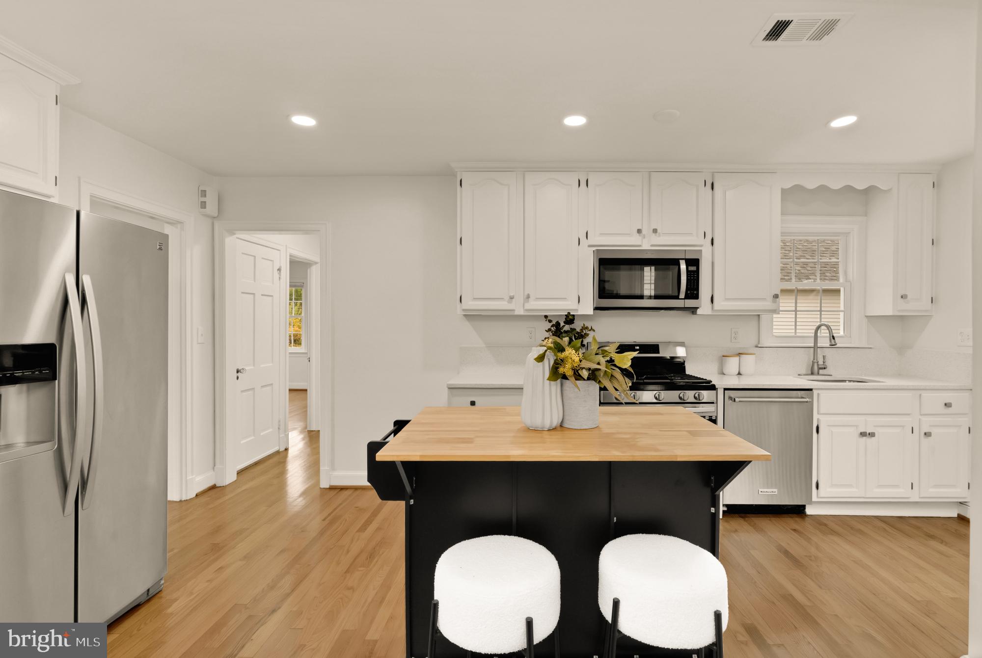 GLENBROOK VILLAGE - Residential