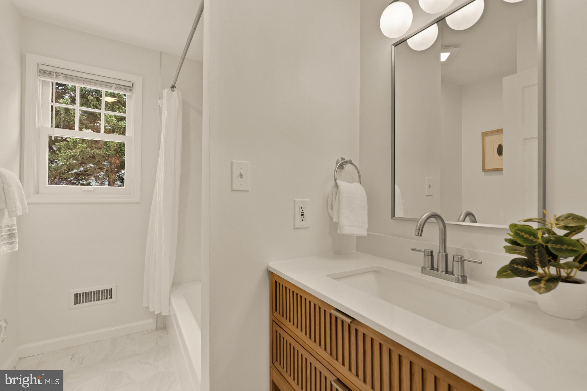 GLENBROOK VILLAGE - Residential