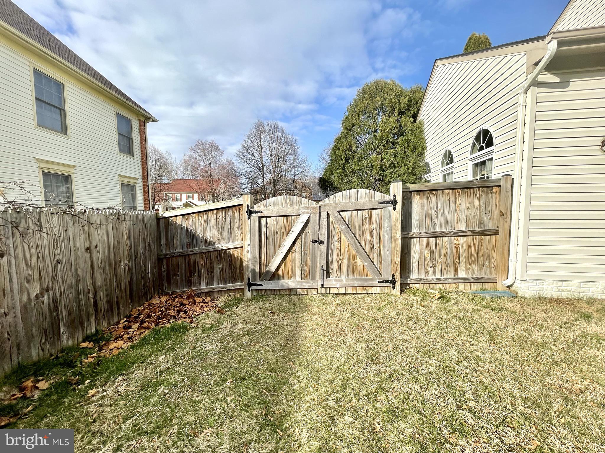 COLLINGTON STATION - Residential