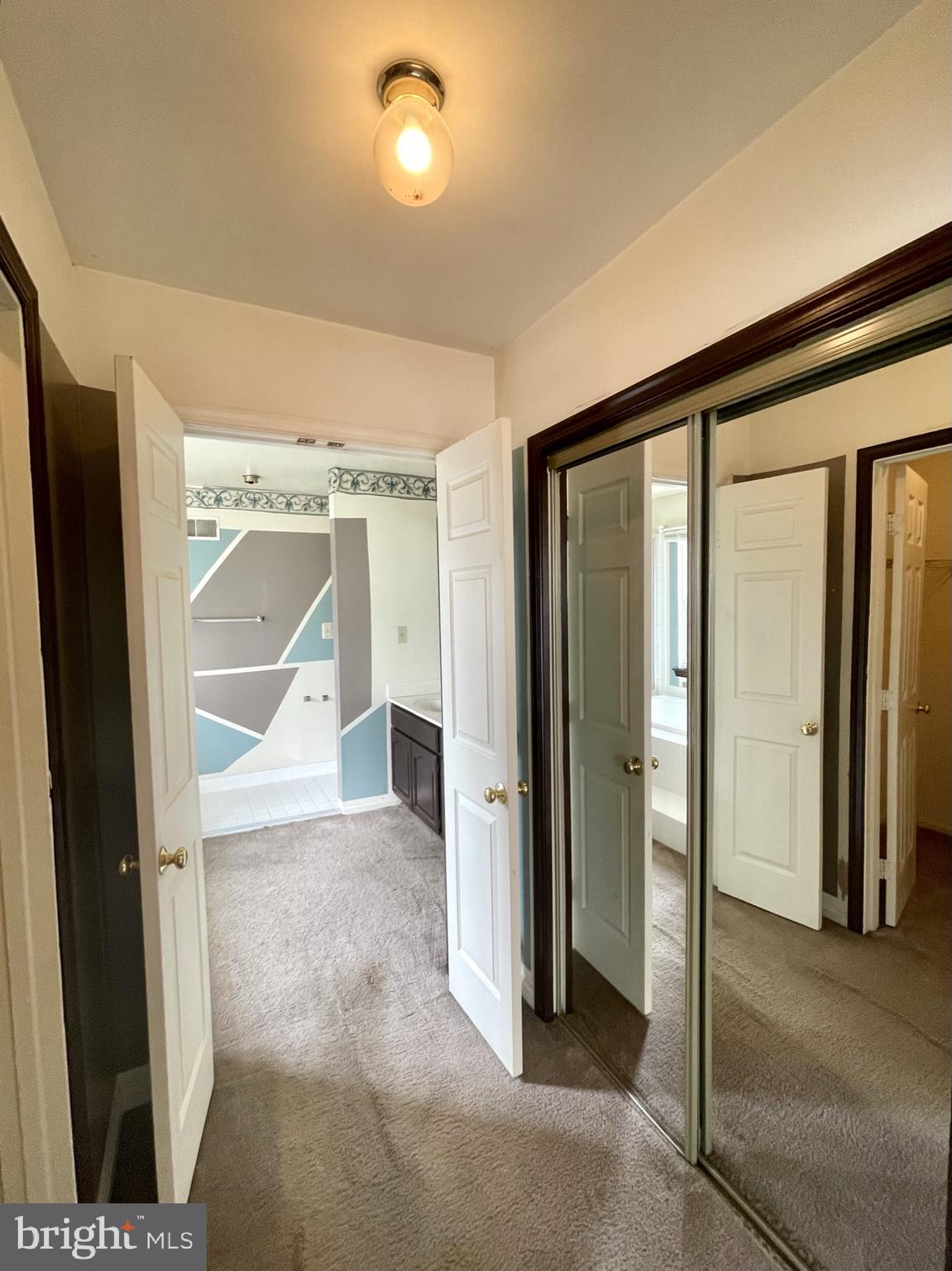 COLLINGTON STATION - Residential