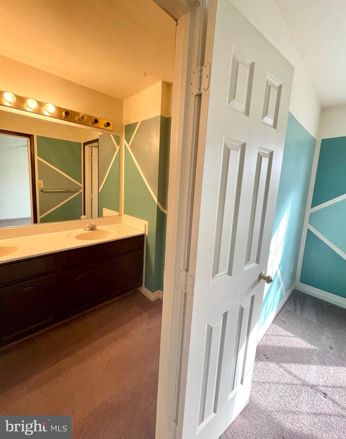 COLLINGTON STATION - Residential