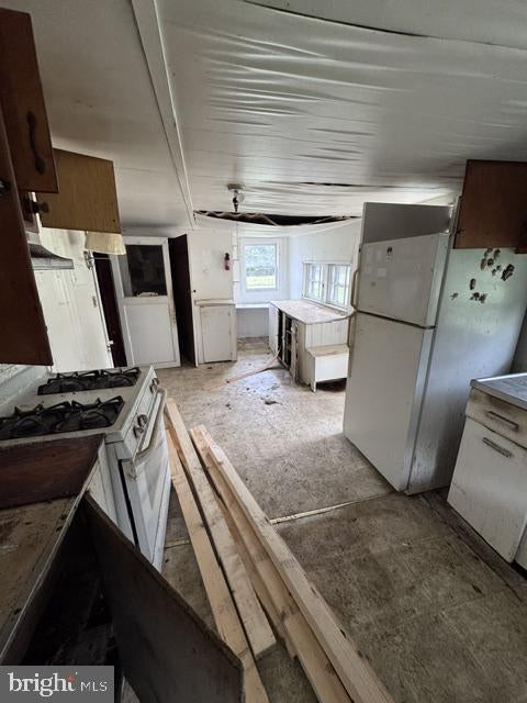 976 WARBURTON ROAD