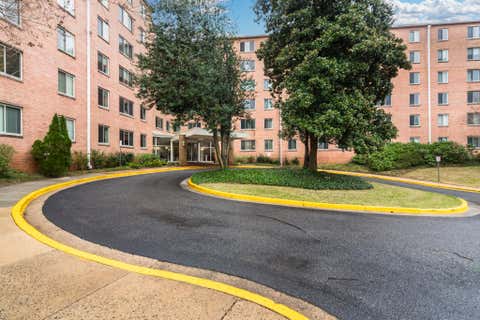 Photo of 3000 Spout Run Parkway #C407, ARLINGTON, VA 22201 (MLS # VAAR2078498)