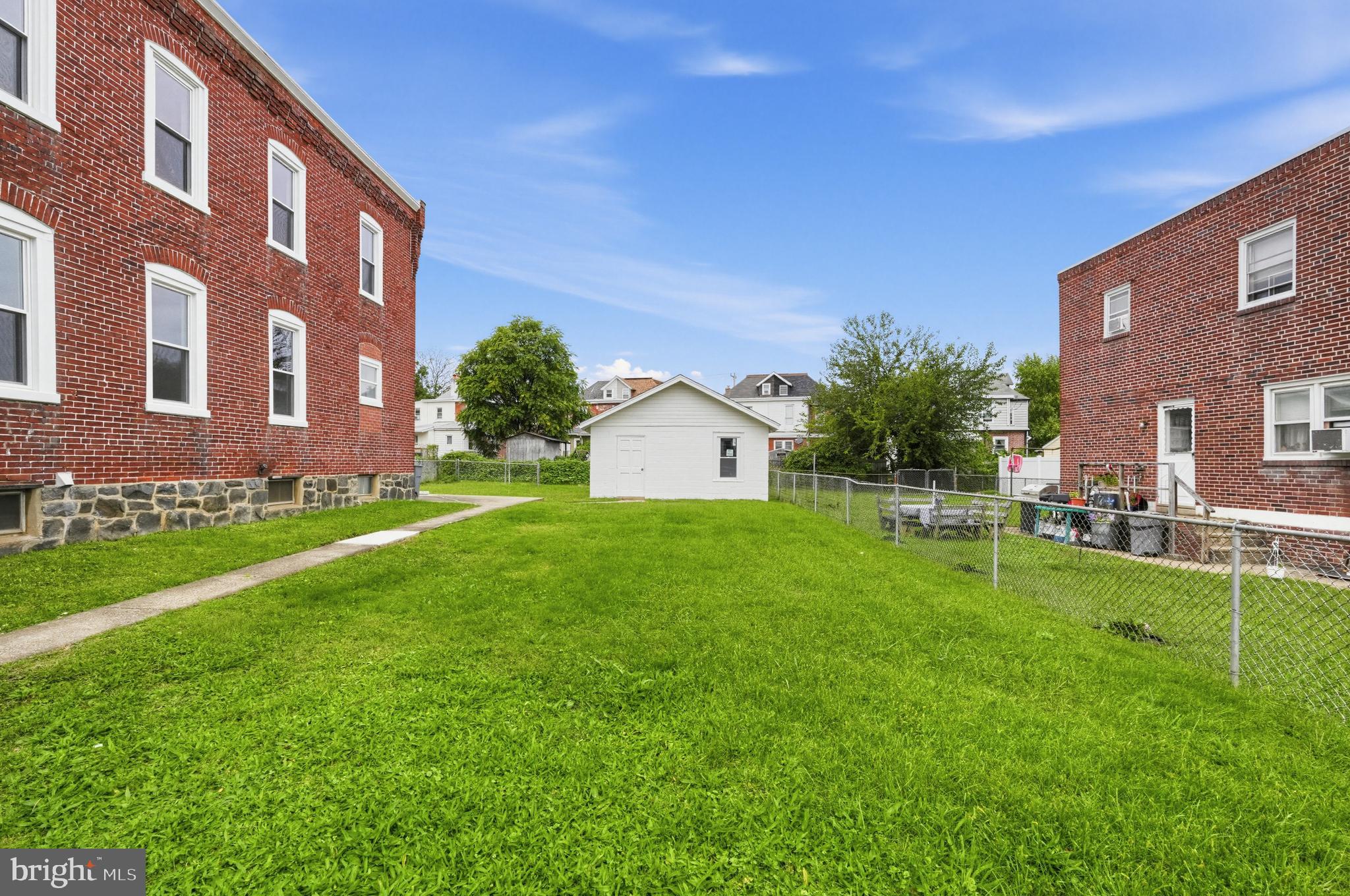 123 E MADISON AVENUE
