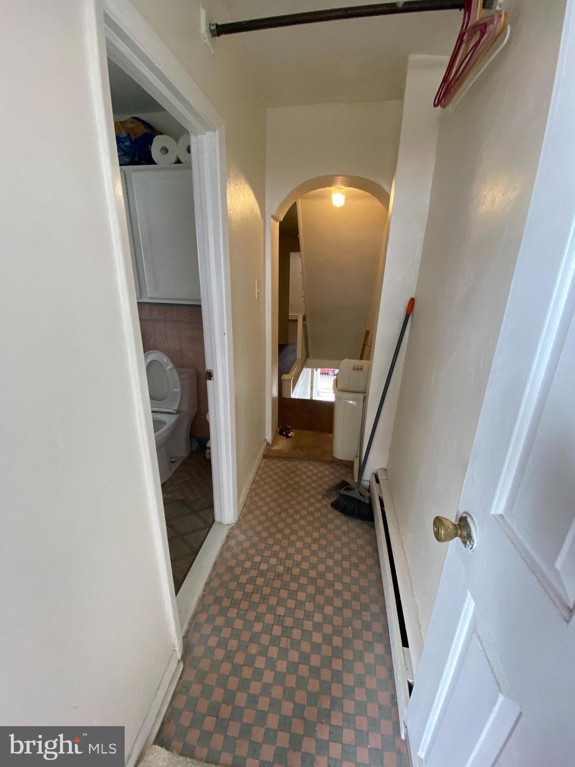 ITALIAN MARKET - Residential Lease