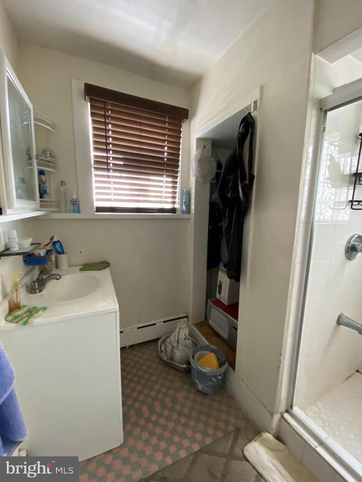 ITALIAN MARKET - Residential Lease