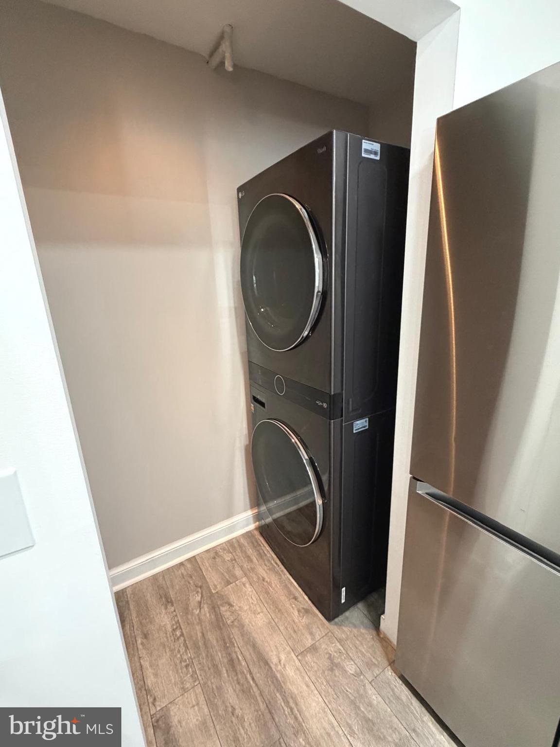 PROSPECT COVE AT LAKESID - Residential