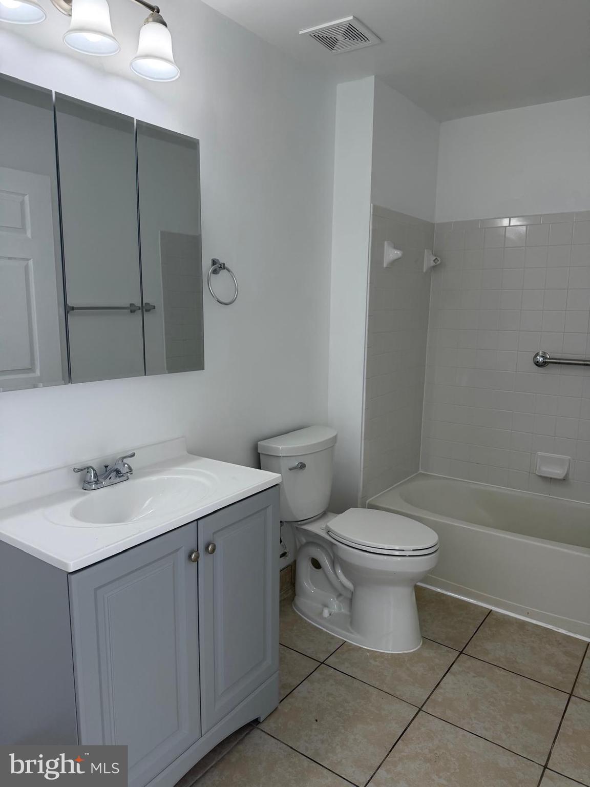 PROSPECT COVE AT LAKESID - Residential