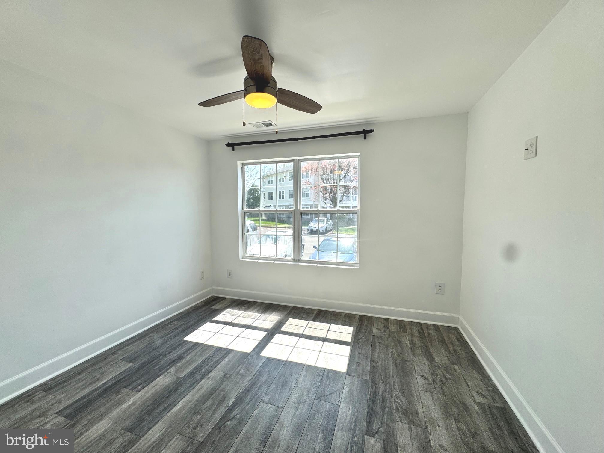 PROSPECT COVE AT LAKESID - Residential