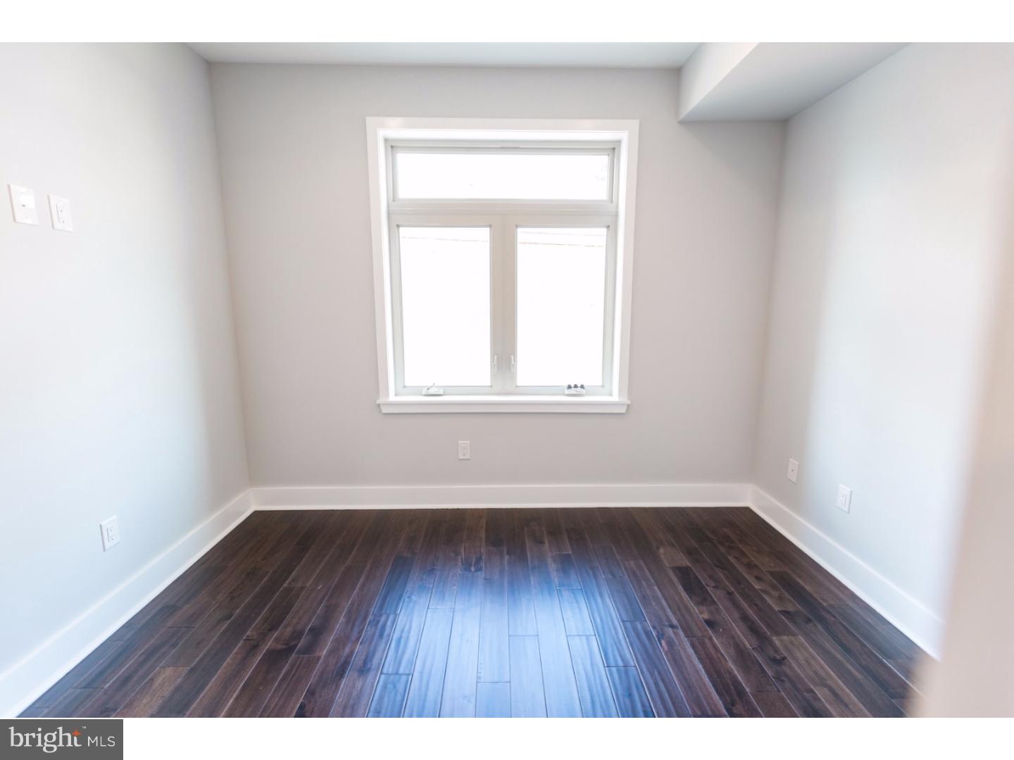 KENSINGTON - Residential