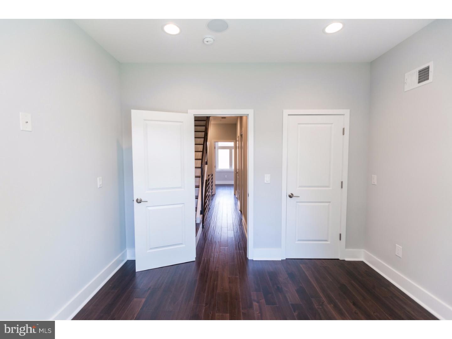 KENSINGTON - Residential