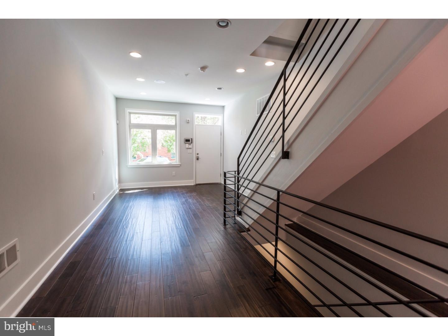 KENSINGTON - Residential