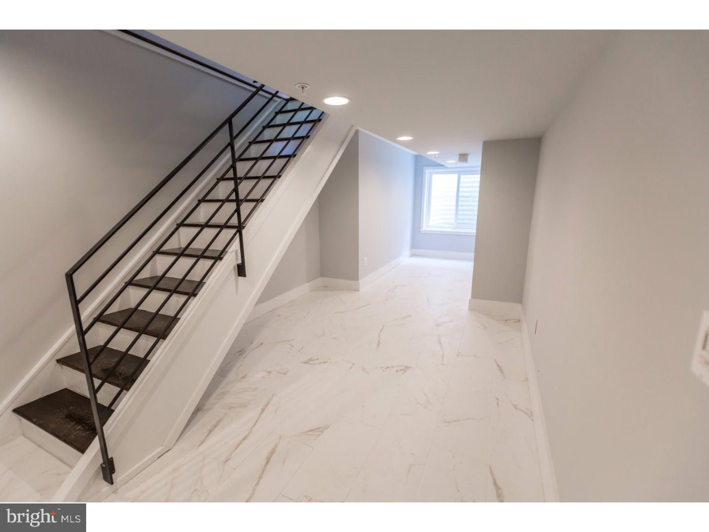 KENSINGTON - Residential