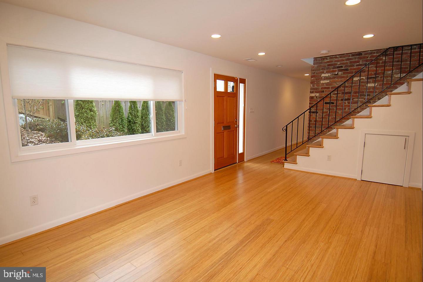 GLEN ECHO HEIGHTS - Residential Lease