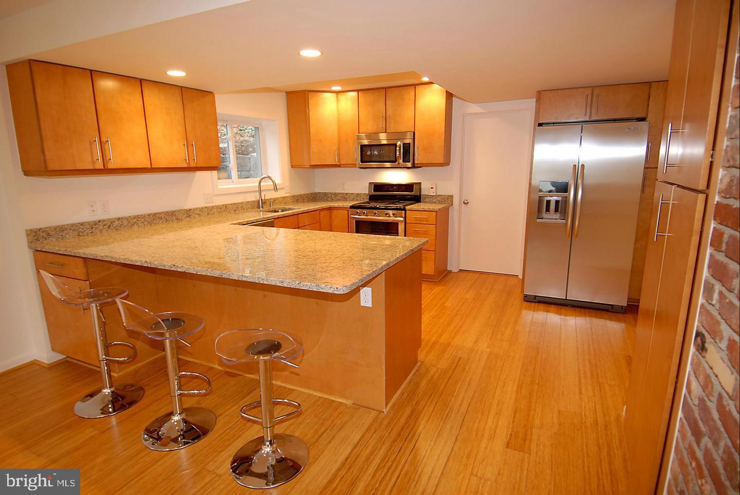 GLEN ECHO HEIGHTS - Residential Lease