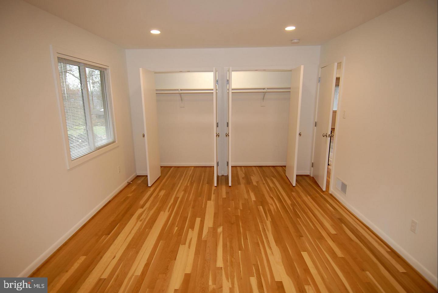 GLEN ECHO HEIGHTS - Residential Lease