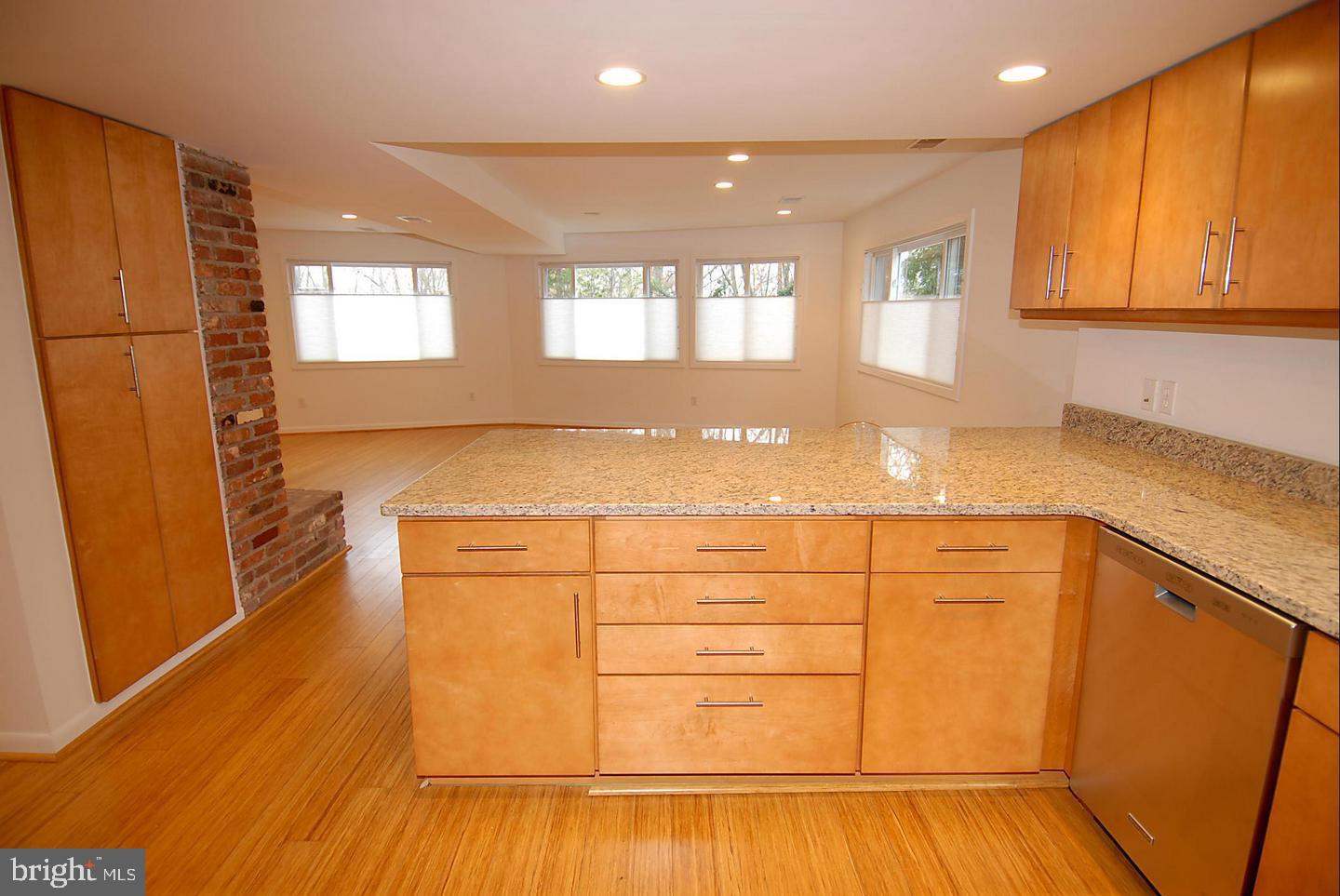 GLEN ECHO HEIGHTS - Residential Lease