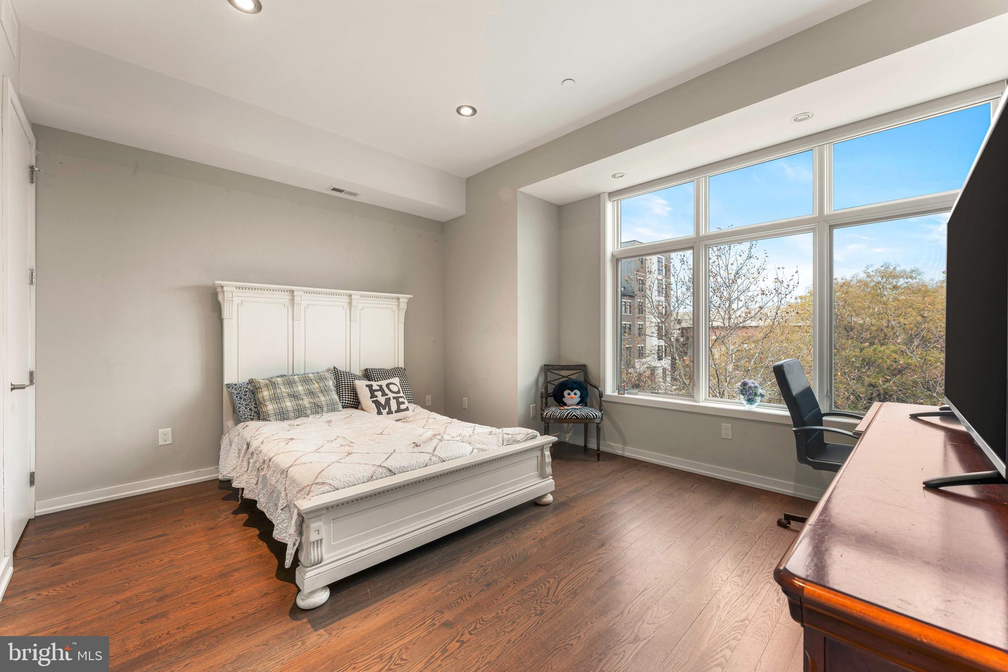 OLD CITY - Residential