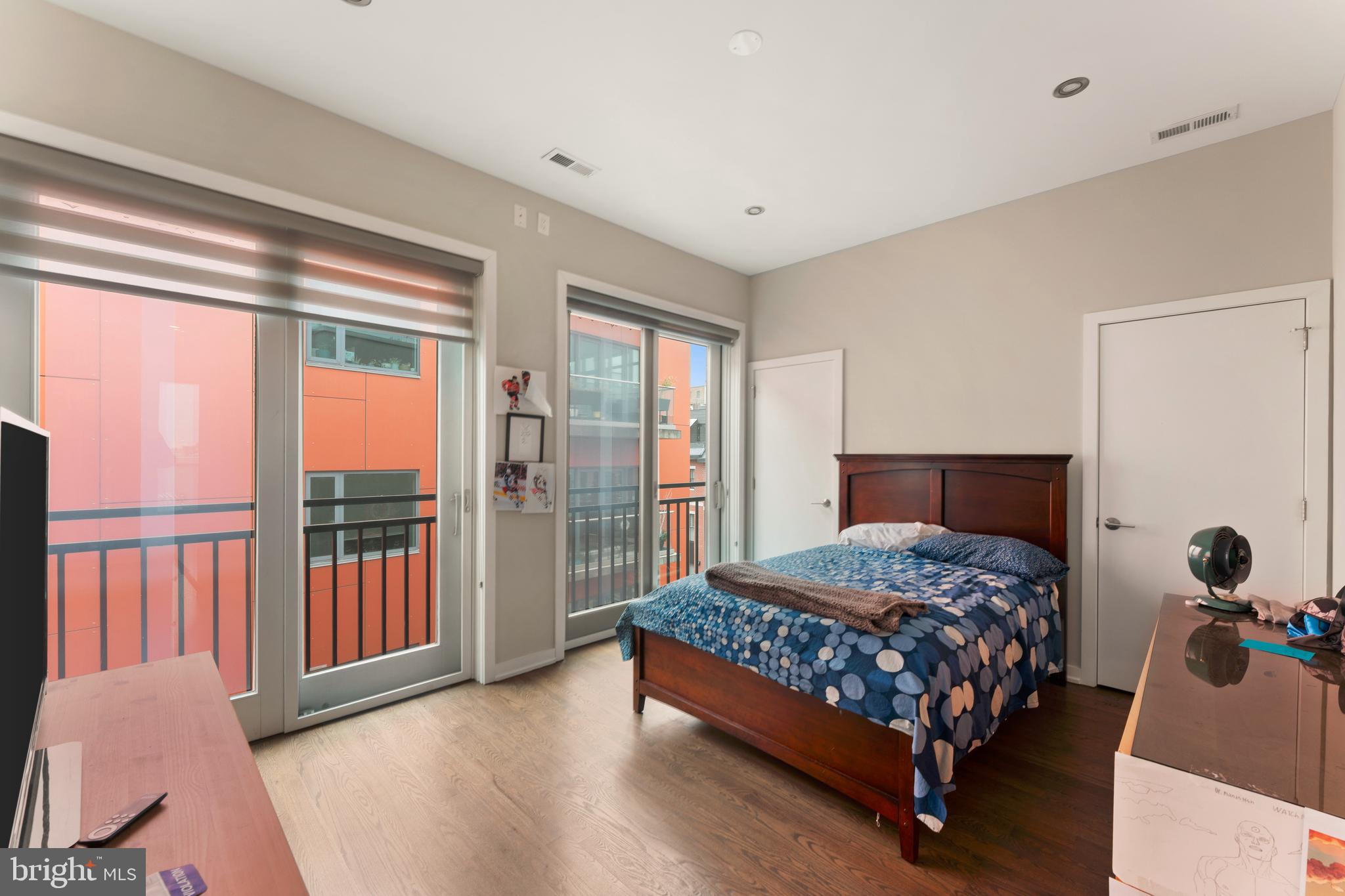 OLD CITY - Residential