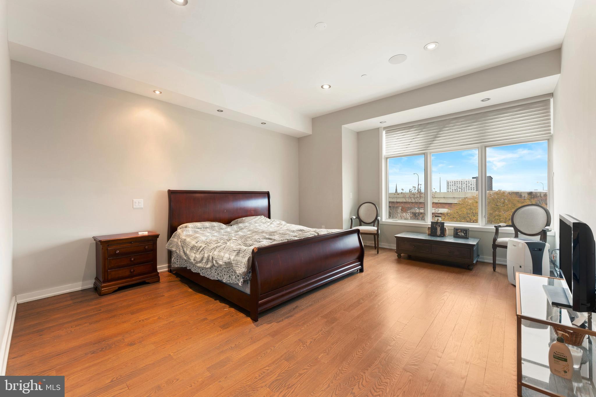 OLD CITY - Residential