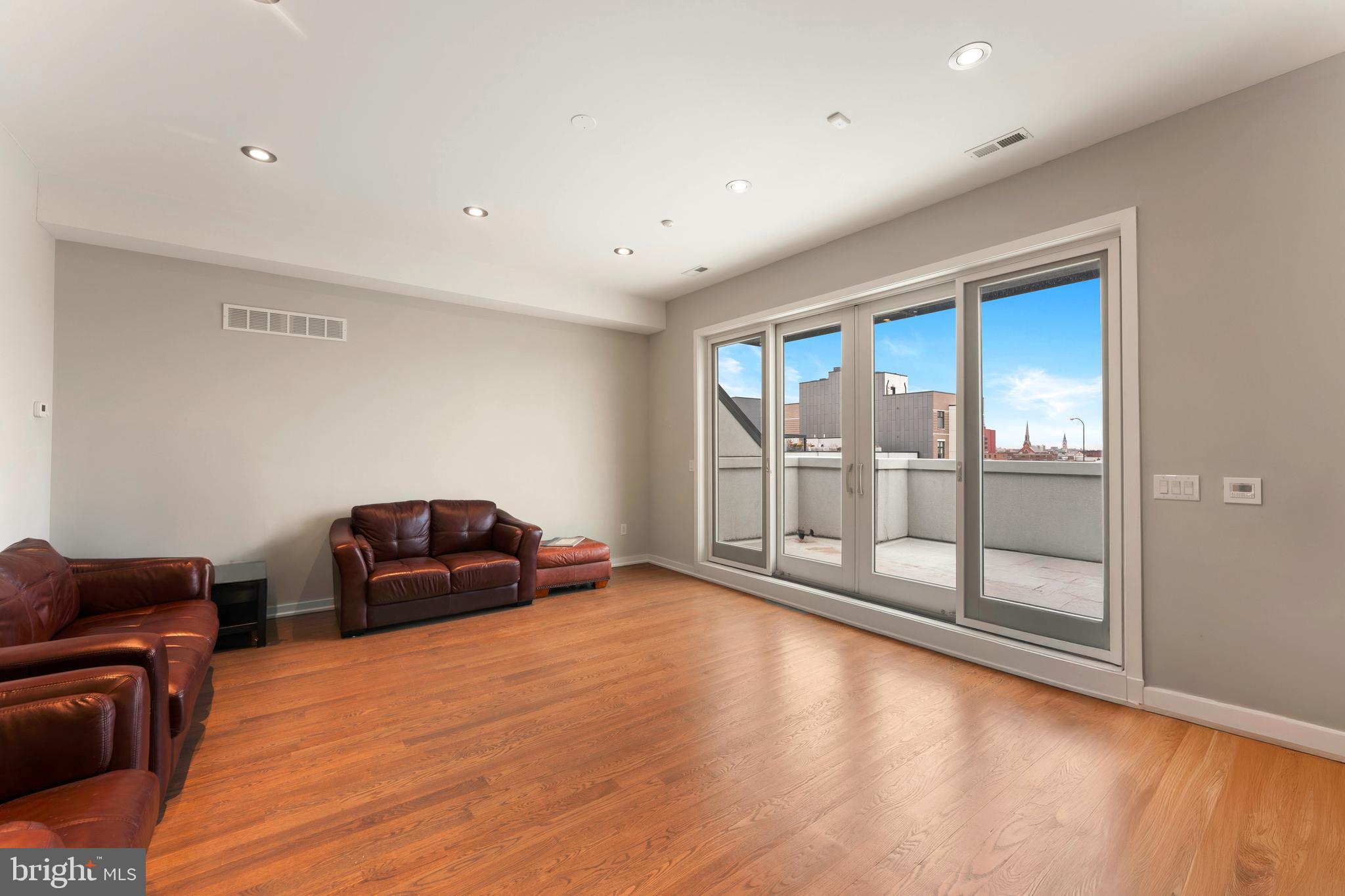 OLD CITY - Residential