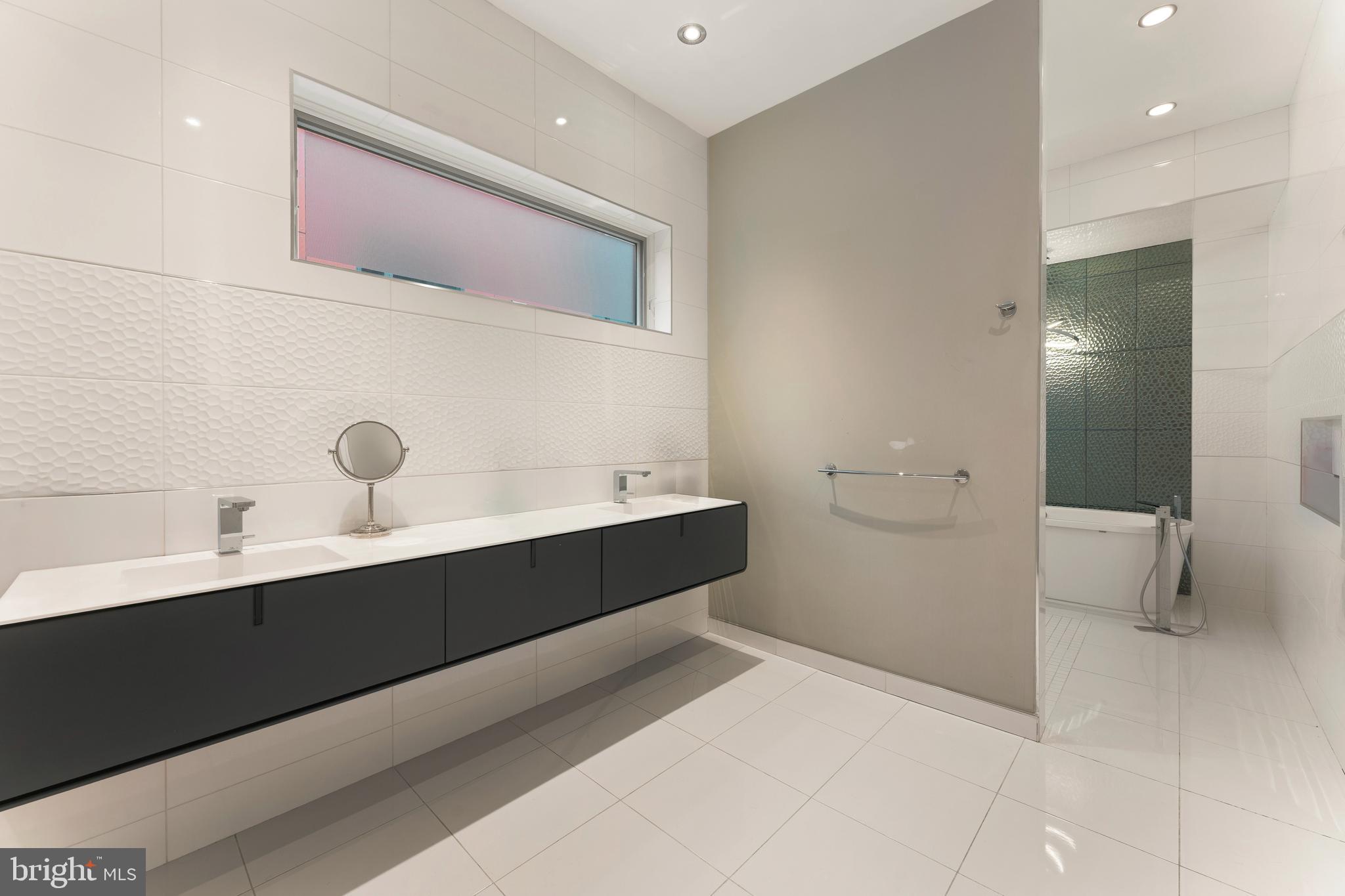 OLD CITY - Residential