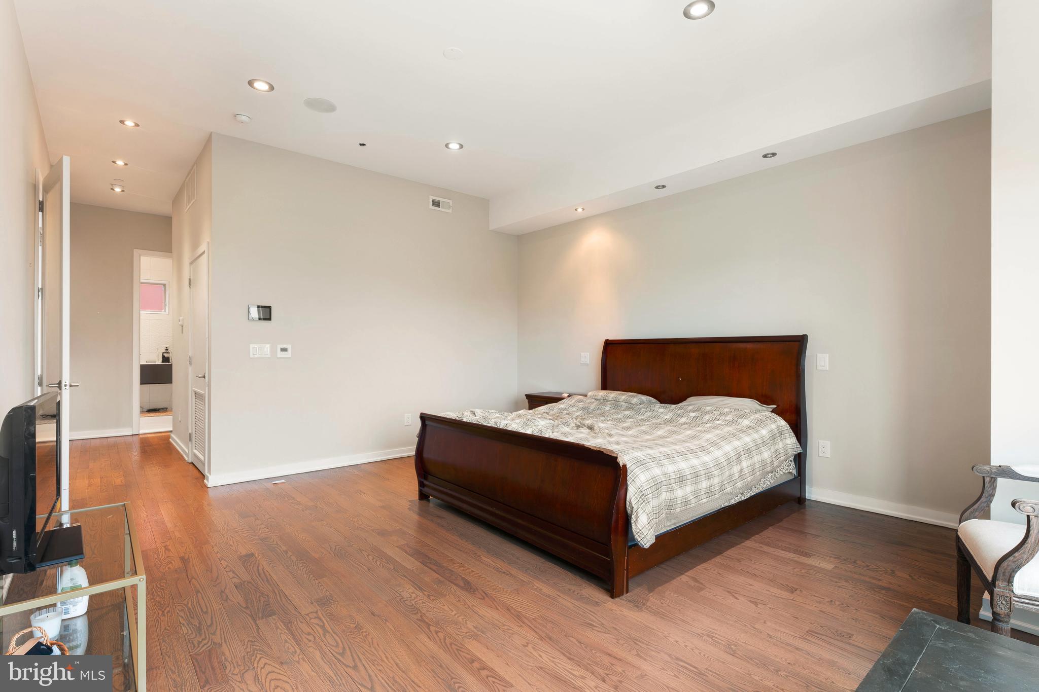 OLD CITY - Residential