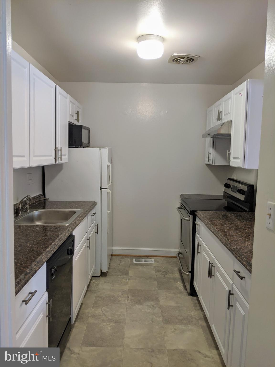 ESSEX PLACE - Residential