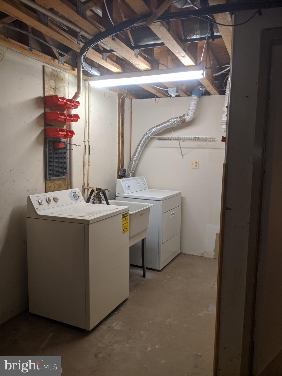 ESSEX PLACE - Residential