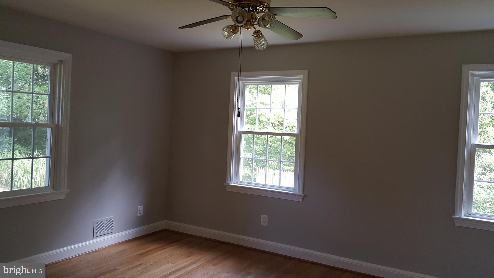 SLEEPY HOLLOW - Residential Lease