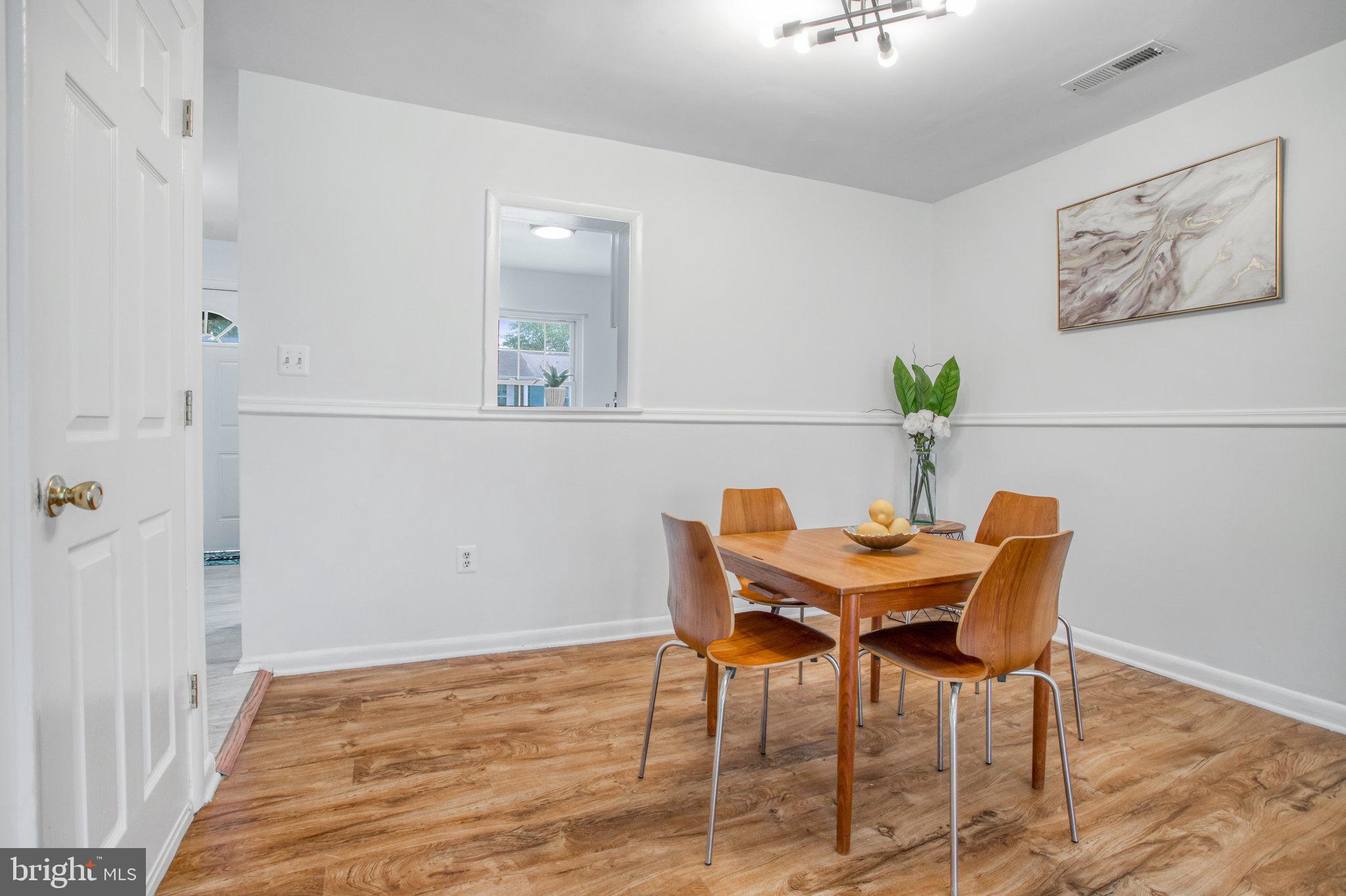 WILLIAMSTOWN - Residential